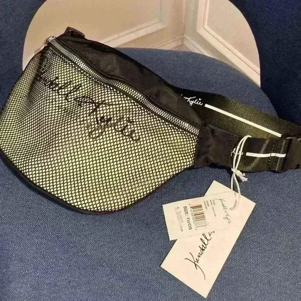 Kendall + Kylie Fanny pack - Picture 2 of 7